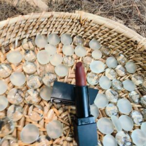 Lipstick (Brown)