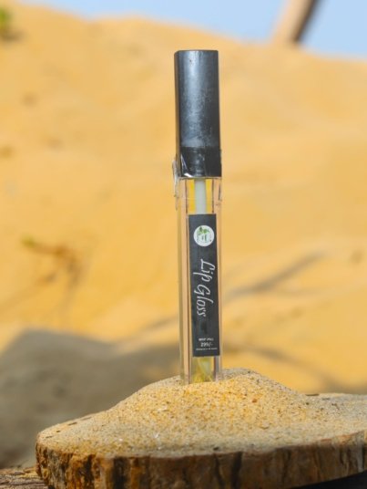 lip gloss8 (1 of 1)